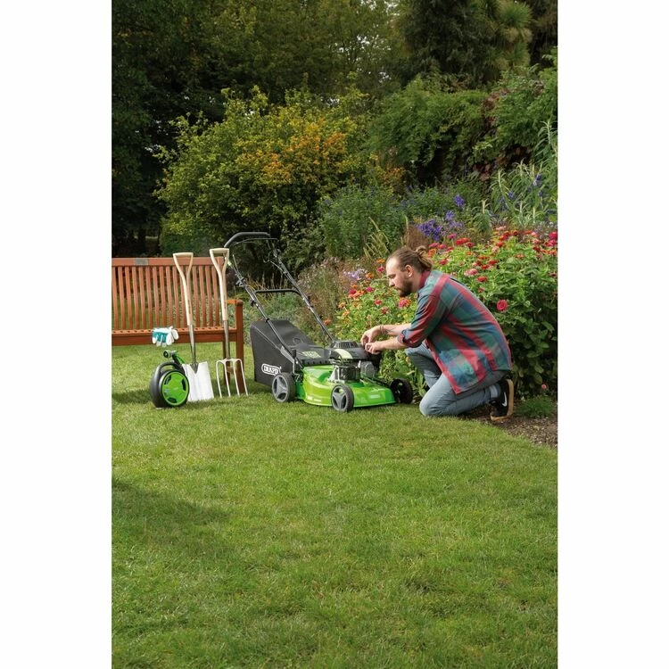 Draper 58567 390mm Composite Deck Petrol Lawn Mower (132CC/3.3HP) - Image 4