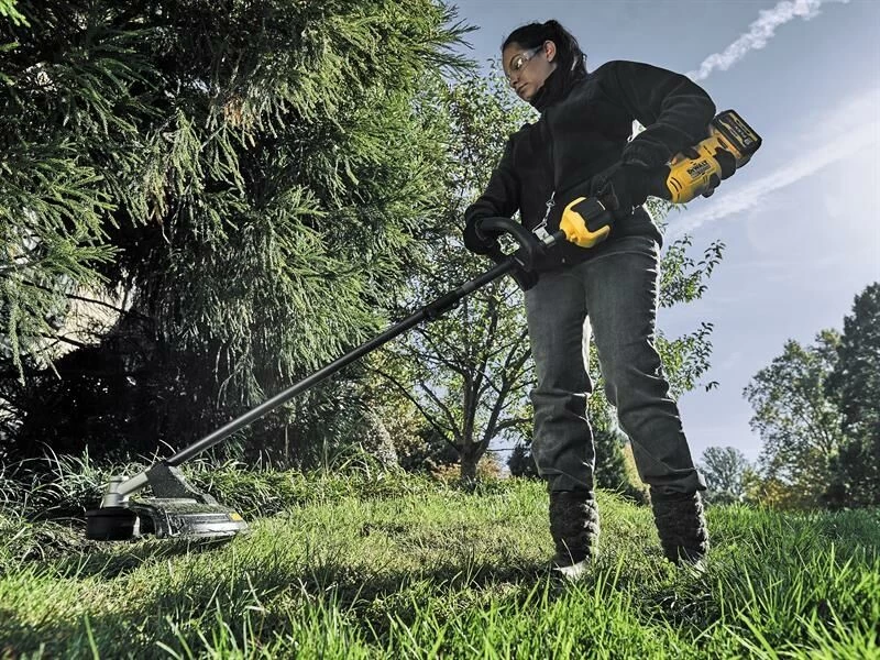 DEWALT DCMAS5713X1 XR FlexVolt Split Boom System + Grass Trimmer 54V 1 X 3.0Ah Li-ion - Image 2