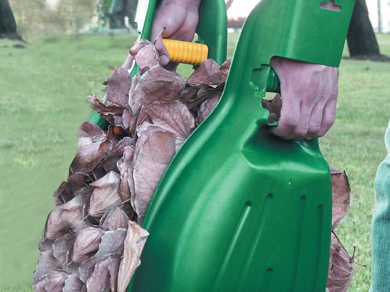 Faithfull Leaf And Rubbish Collector Hand Scoops - Image 2